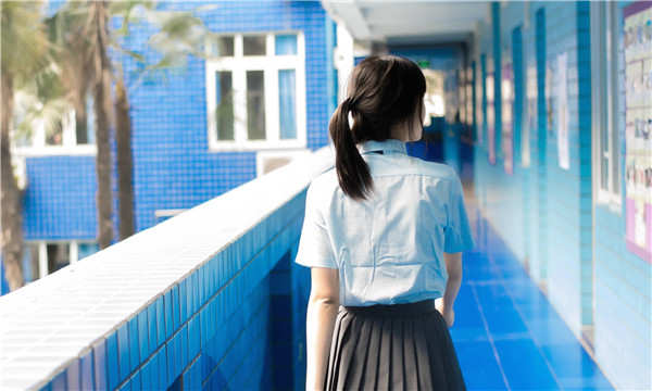 伊通如何找到一个可以帮助我生孩子的女人？