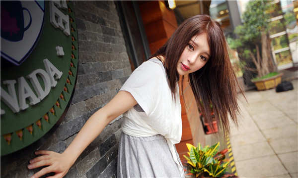 伊通想找一个女性生孩子给报酬-｛找个女人生孩子多少钱｝